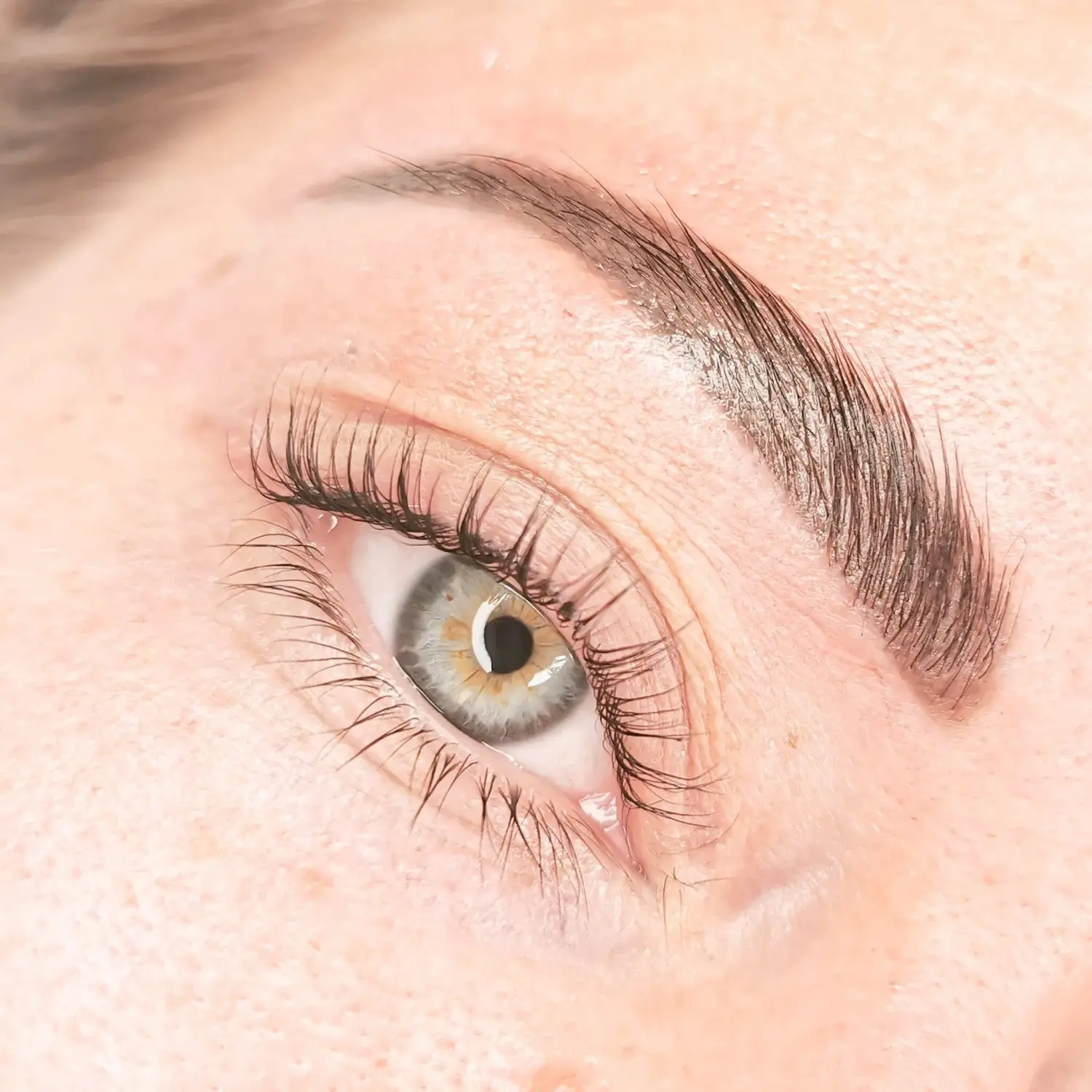 Wimpernlifting von Jessica Baumann